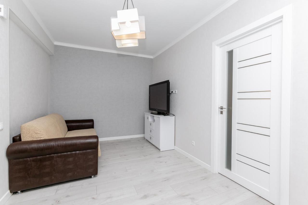 Apartament In Zona Centrala Si Parc Chisinau Ngoại thất bức ảnh