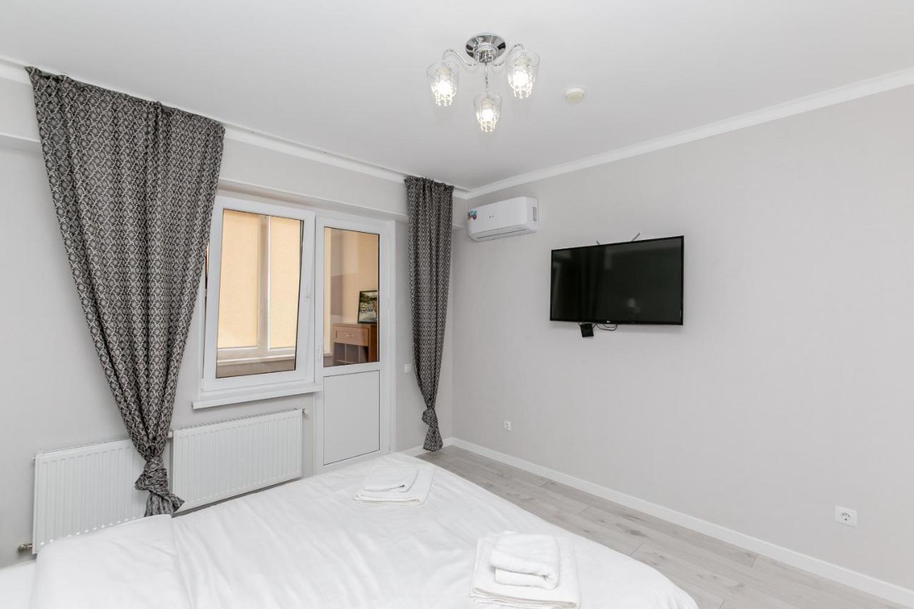 Apartament In Zona Centrala Si Parc Chisinau Ngoại thất bức ảnh
